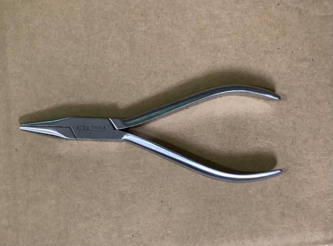 Tail pulling tool